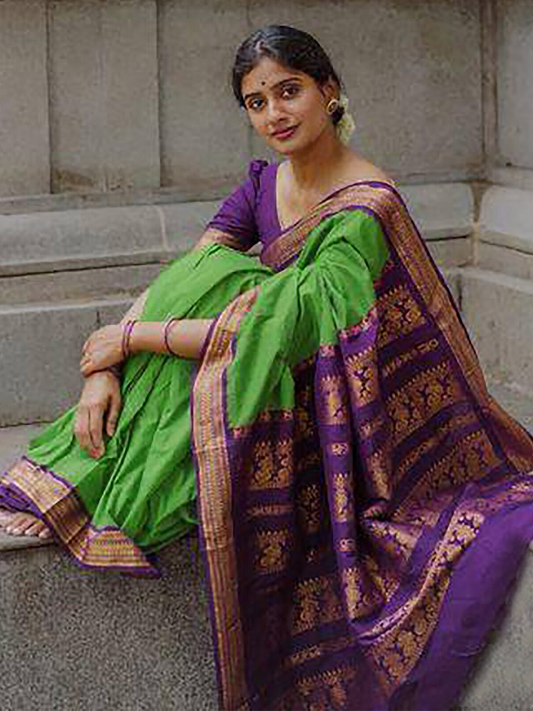 

Aldwych Ethnic Motifs Woven Design Zari Banarasi Designer Saree, Green