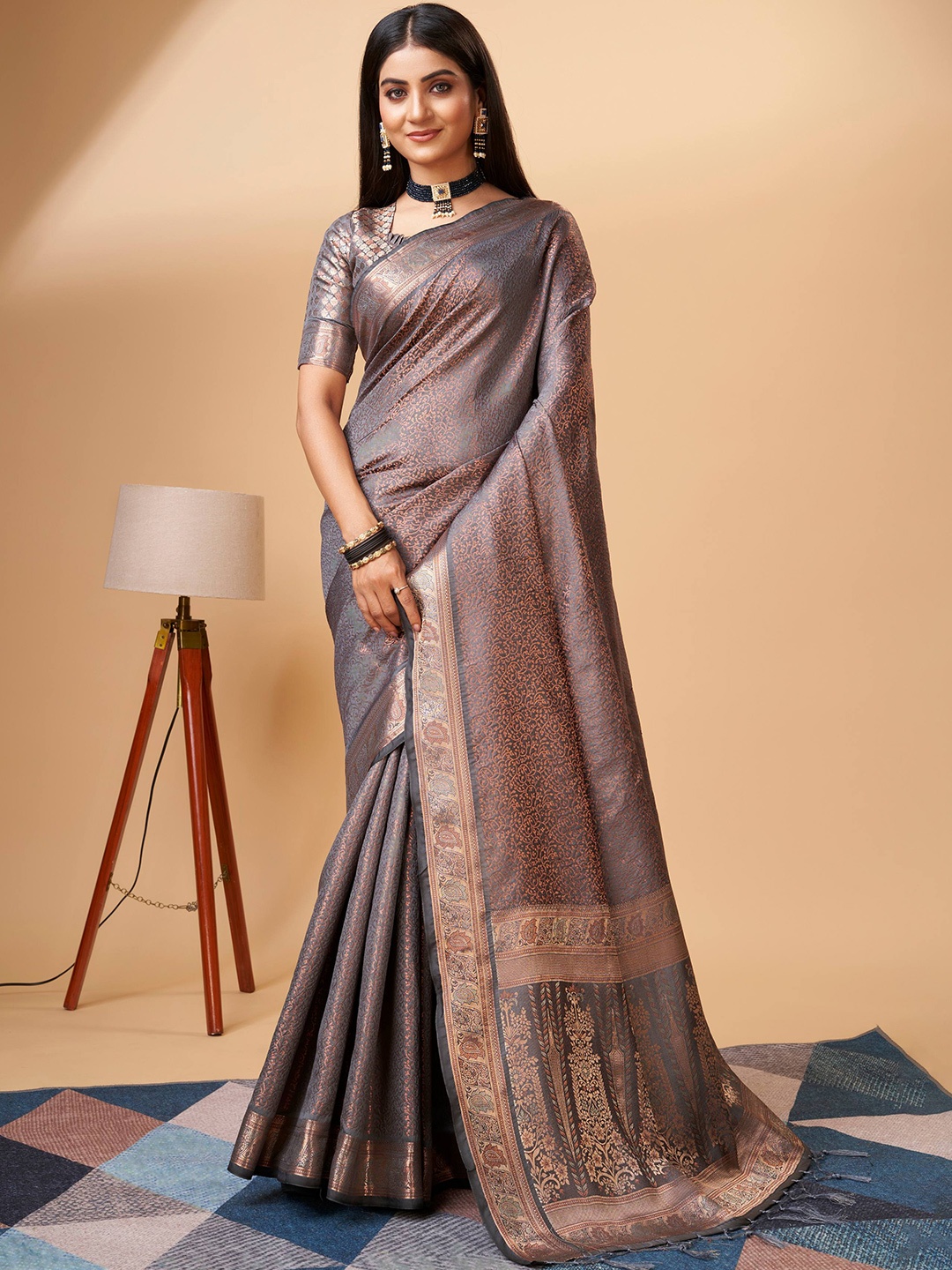 

ZILVIRA Ethnic Motifs Woven Design Zari Pure Silk Saree, Grey
