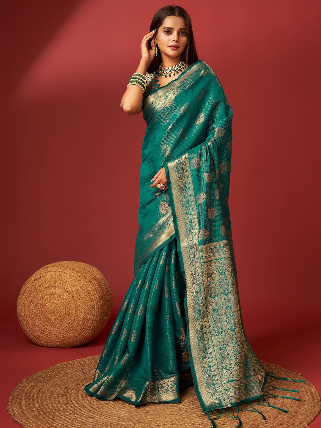 

ZILVIRA Woven Design Zari Pure Silk Banarasi Saree, Sea green