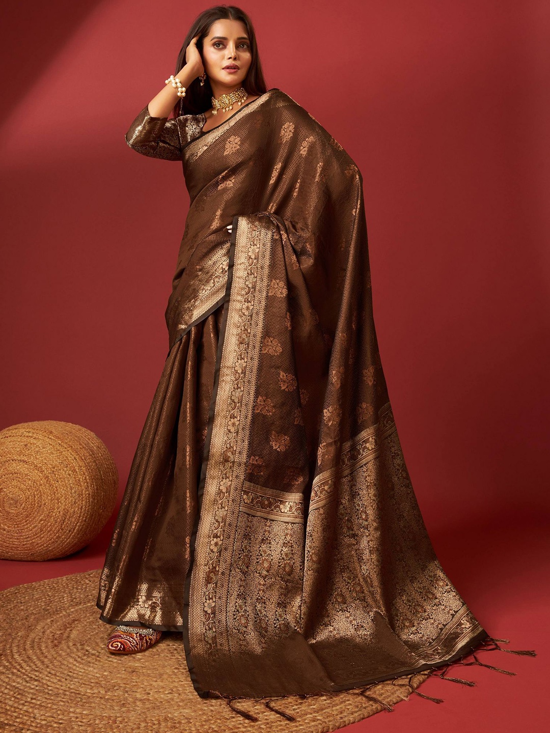 

ZILVIRA Woven Design Zari Pure Silk Saree, Brown