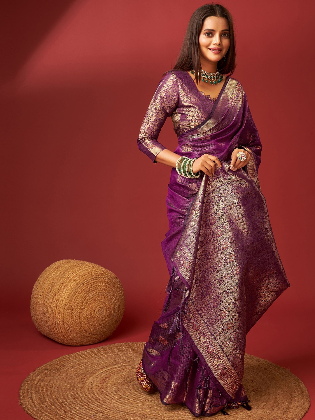 

ZILVIRA Ethnic Motifs Woven Design Zari Pure Silk Saree, Purple