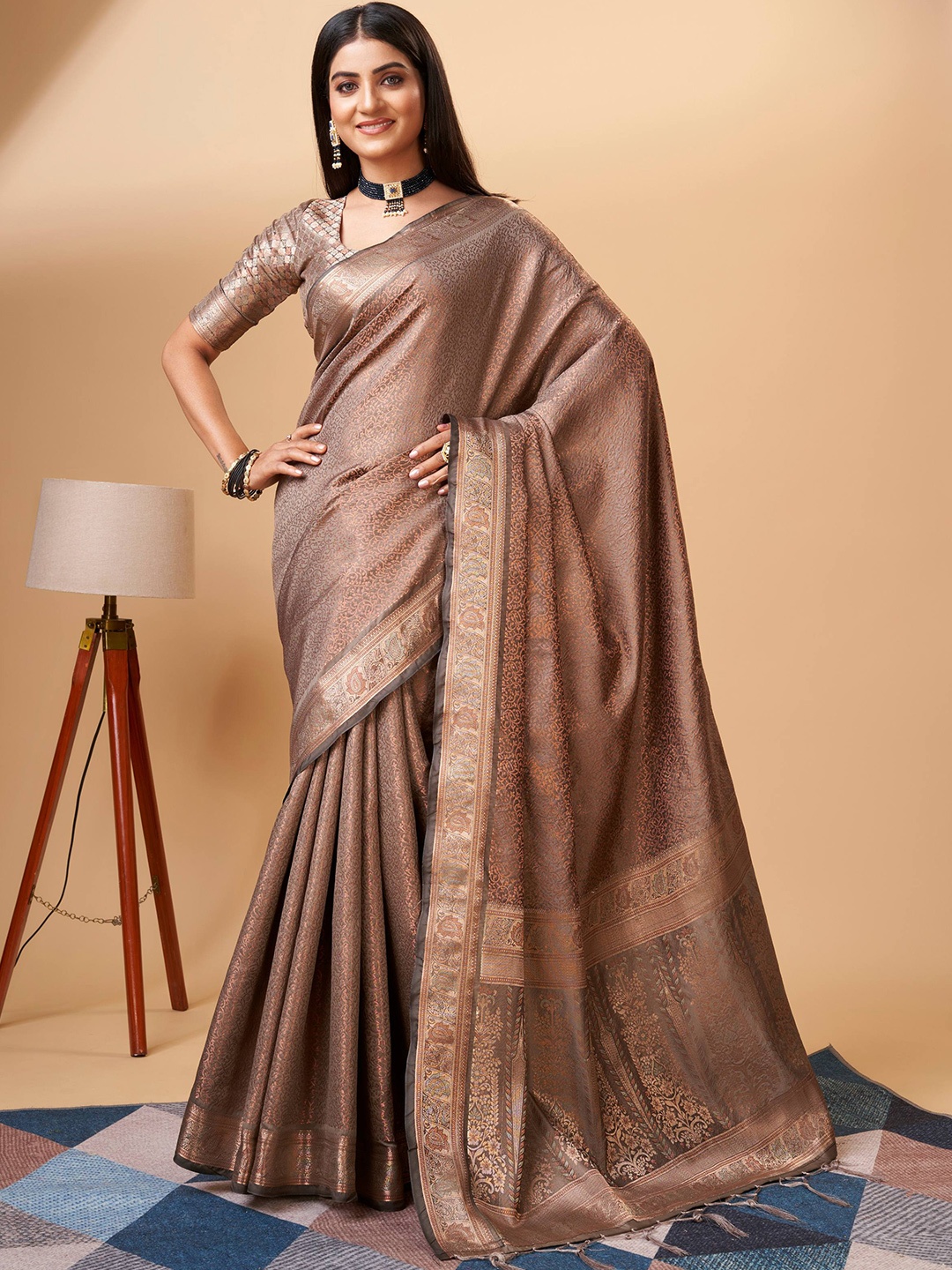 

ZILVIRA Ethnic Motifs Woven Design Zari Pure Silk Saree, Beige