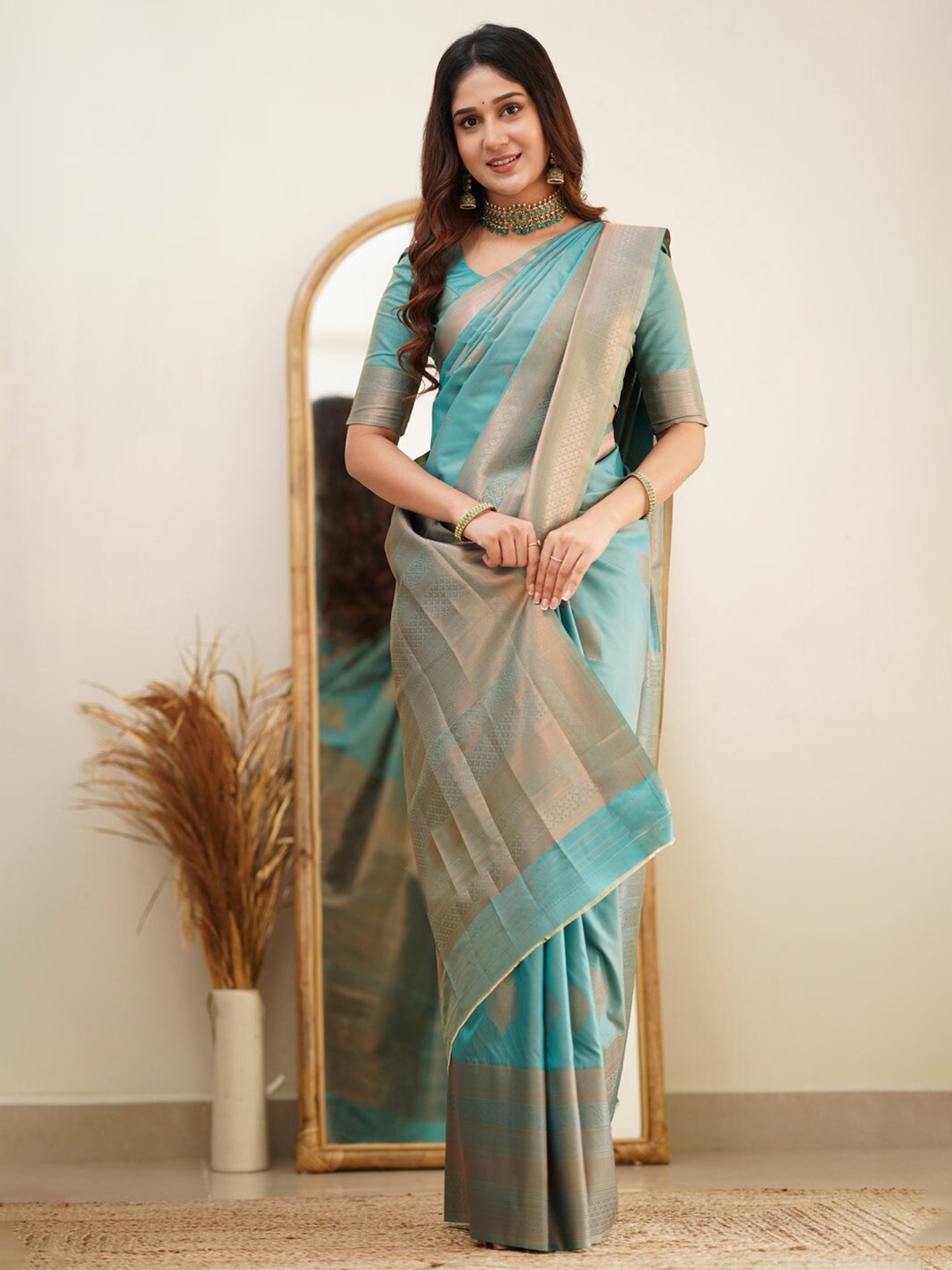 

Quelea Woven Design Zari Pure Silk Banarasi Saree, Sea green