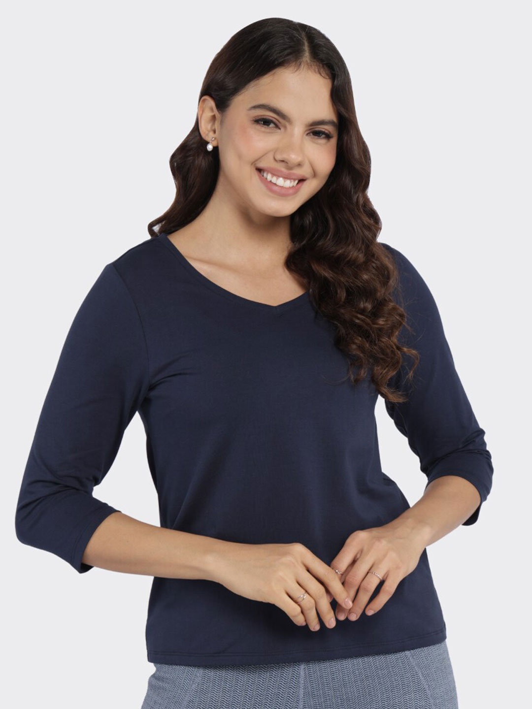 

Blissclub Navy Blue V-Neck Moisture Wicking Regular Fit T-shirt