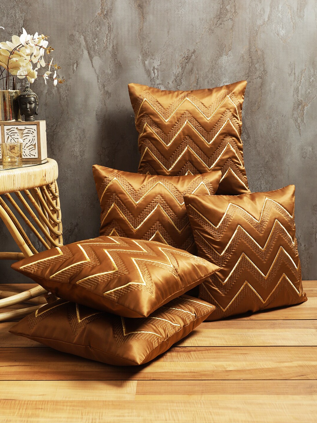 

ROMEE Gold-Toned & Brown 5 Pieces Geometric Square Cushion Covers