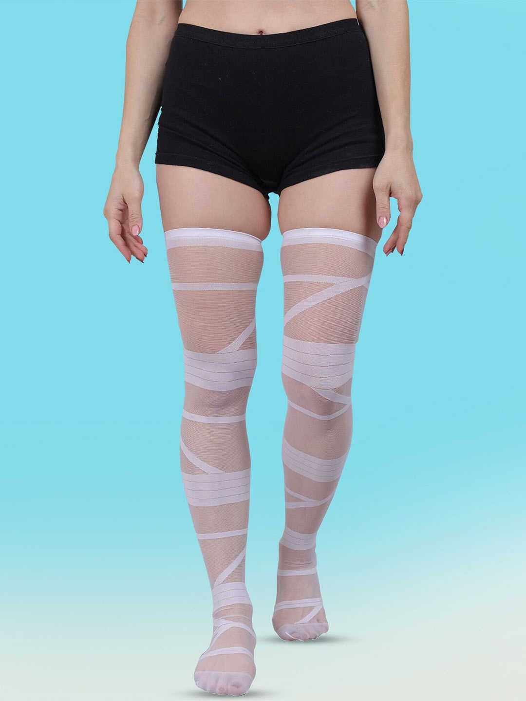 

COLOR STYLE Patterned Semi-Sheer Stockings, White