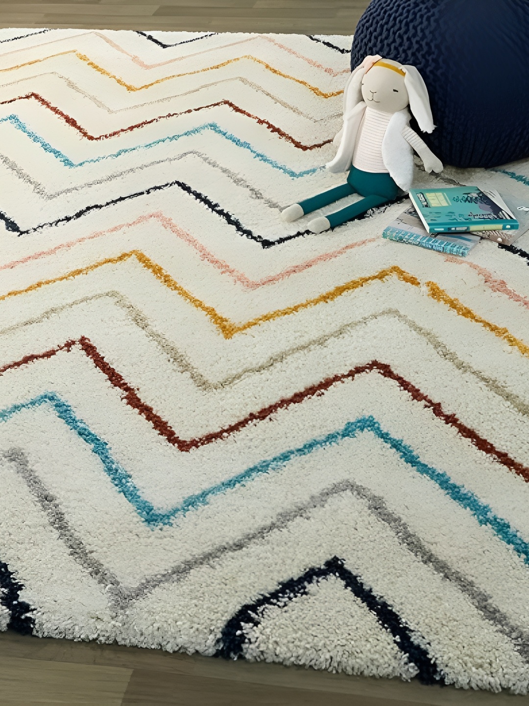 

Shopgallery White & Blue Geometric Anti-Skid Carpet