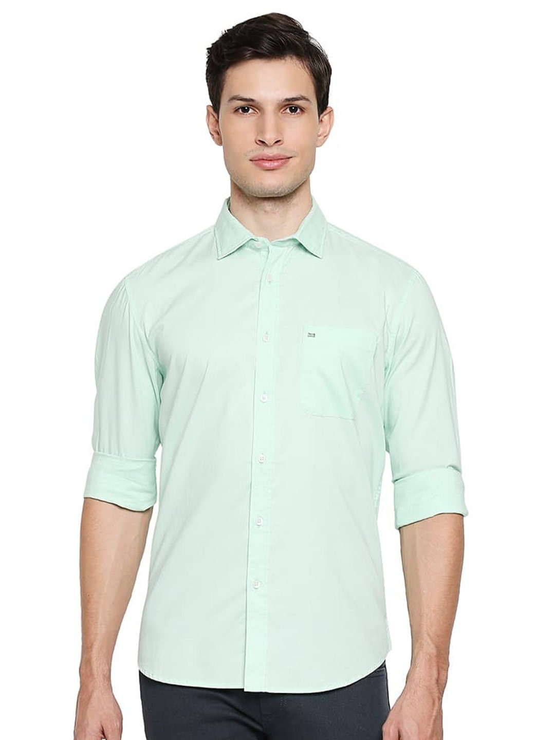 

Basics Slim Fit Opaque Cotton Casual Shirt, Green