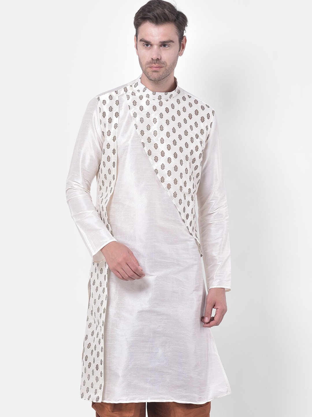 

DEYANN Geometric Print Mandarin Collar Thread Work Kurta, Off white