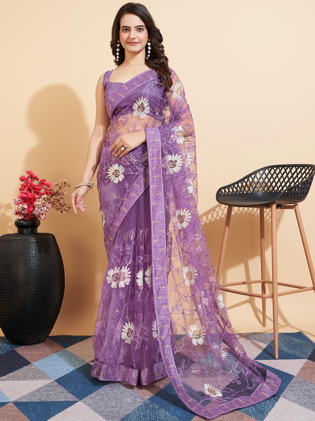 

VAIRAGEE Floral Embroidered Net Saree, Purple