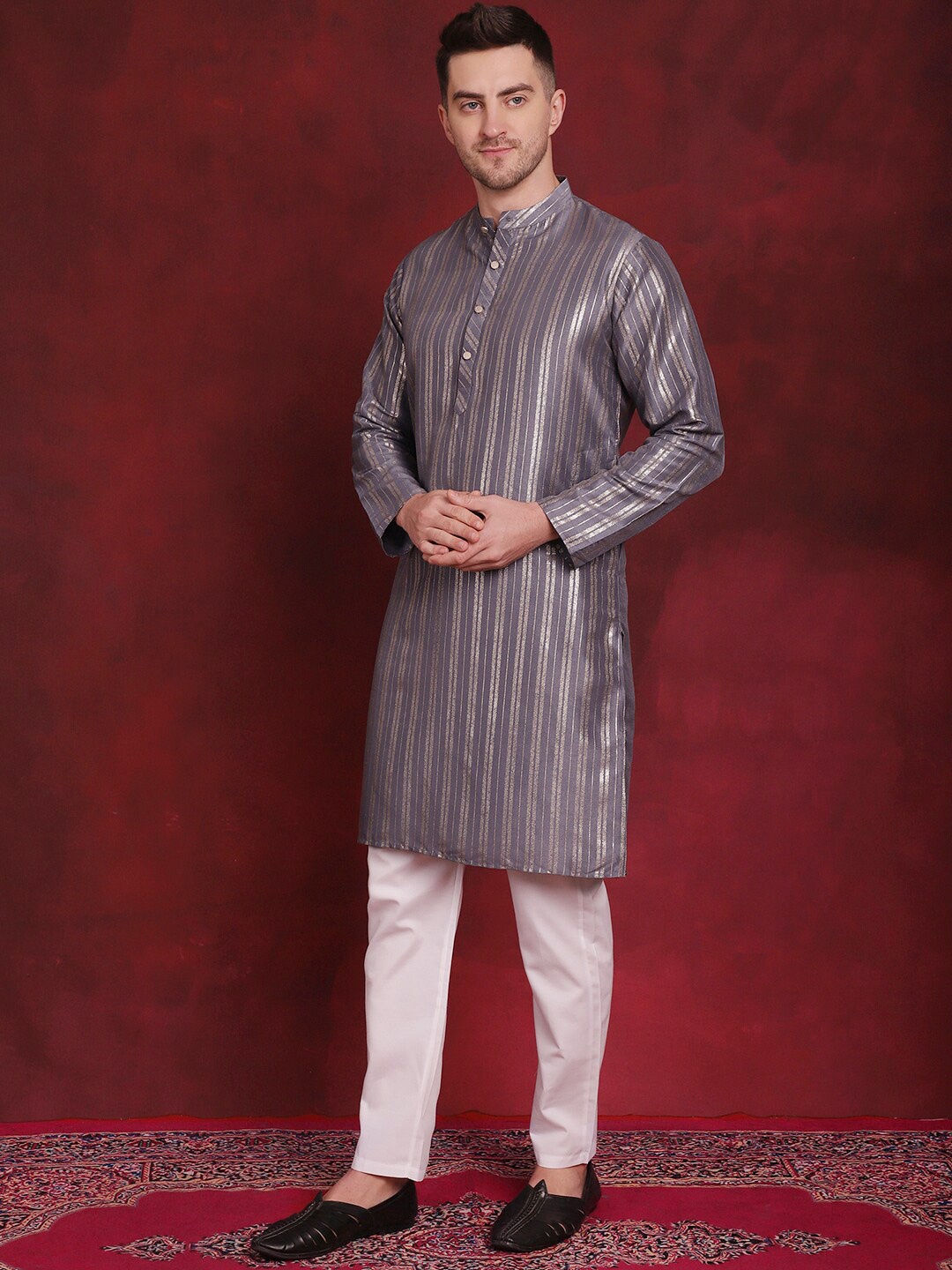 

Anouk Striped Regular Cotton Kurta With Pyjamas, Grey