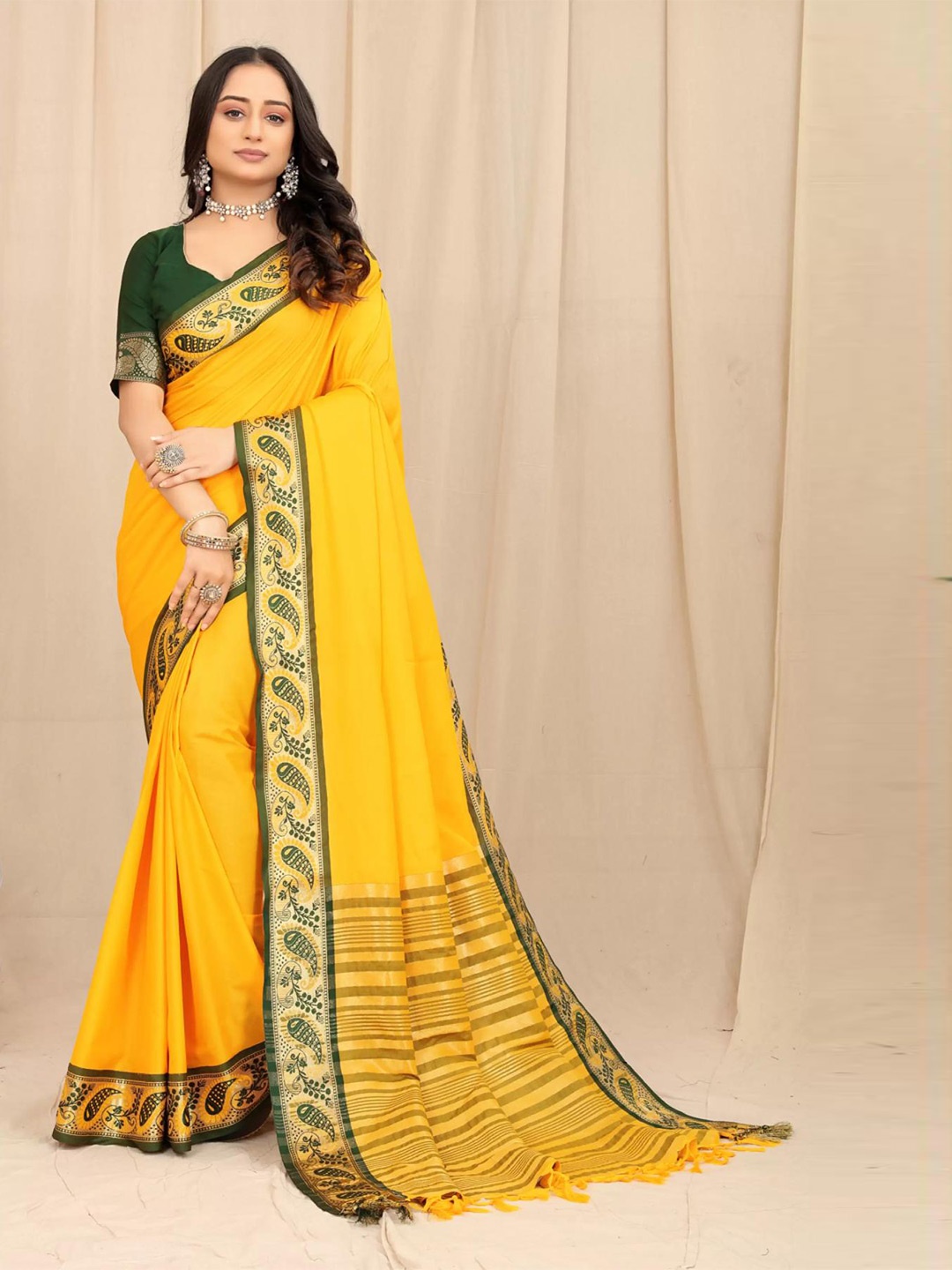 

Spetila Zari Silk Cotton Maheshwari Saree, Yellow