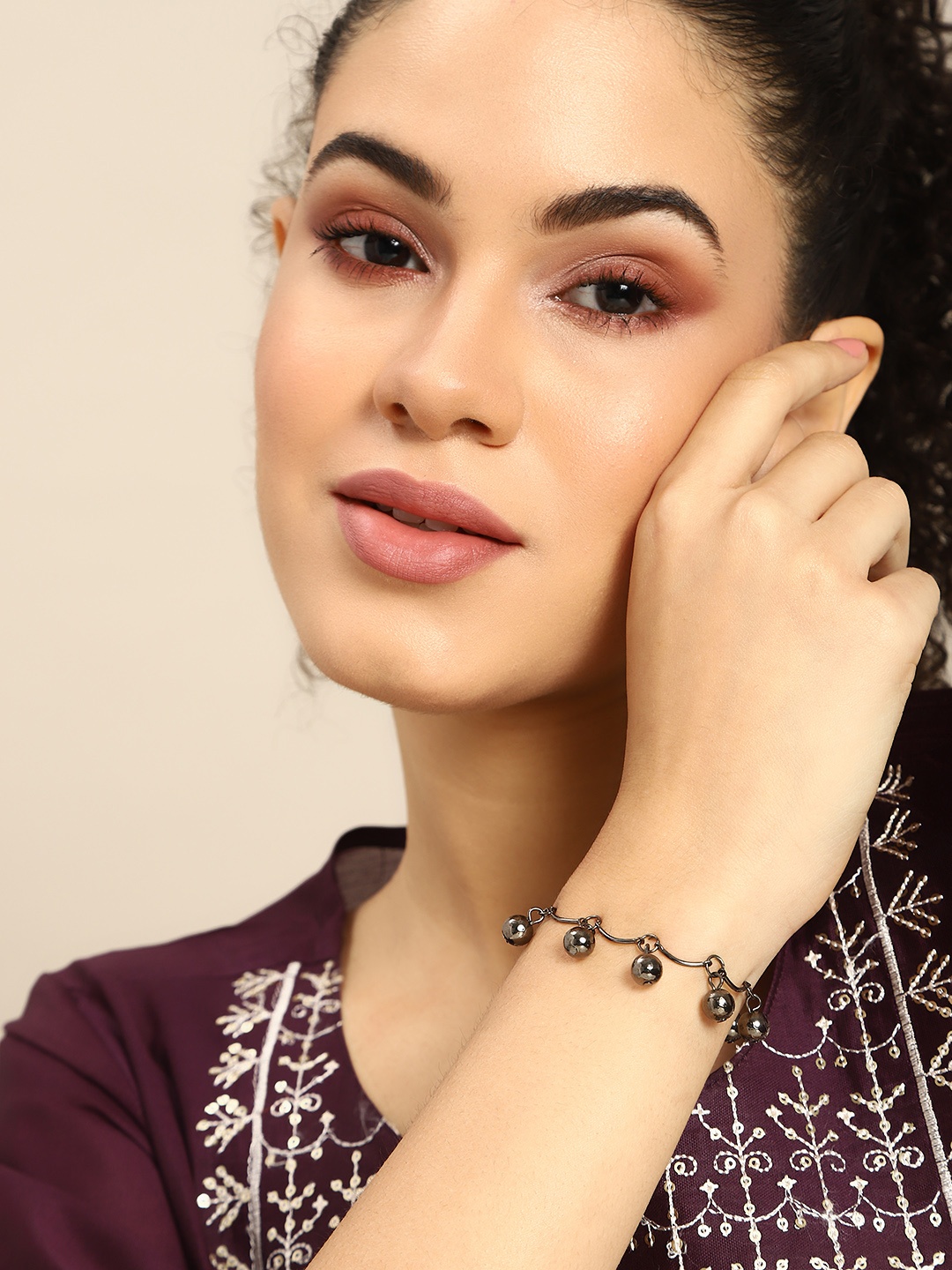 

Sangria Women Silver-Plated Charm Bracelet