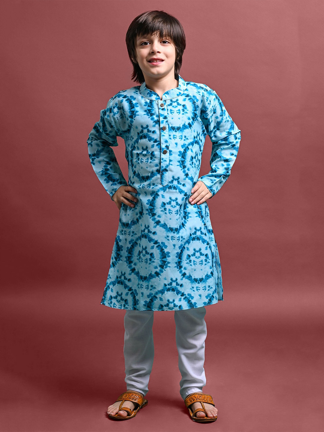 

VESHAM Boys Tie & Dyed Mandarin Collar Straight Kurta, Turquoise blue