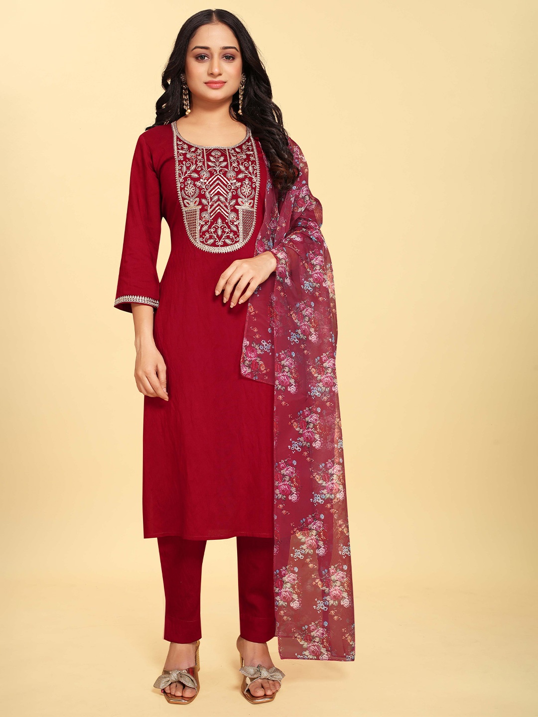 Riti Floral Yoke Design Chanderi Silk Straight Kurta With Trousers & Dupatta, Red