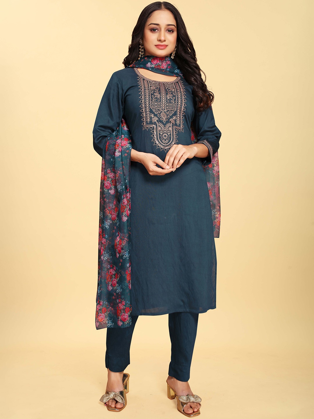 

Riti Floral Embroidered Chanderi Silk Straight Kurta With Trousers & Dupatta, Blue