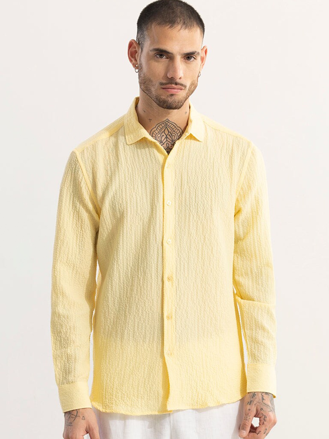 

Snitch Classic Slim Fit Self Design Casual Shirt, Yellow