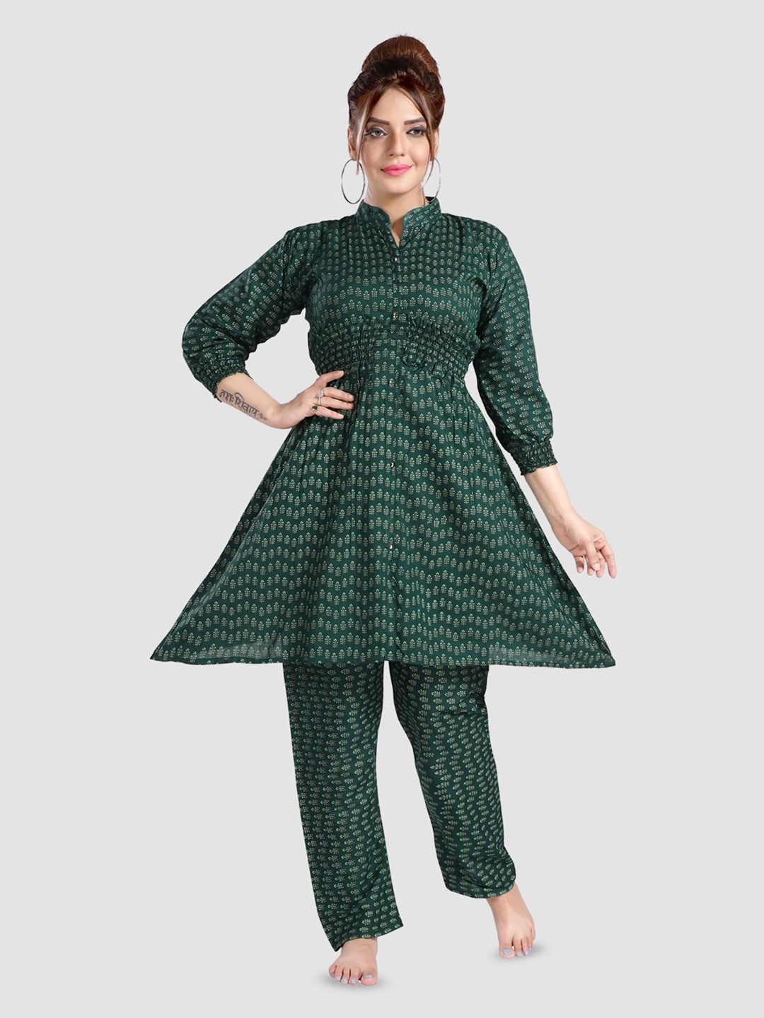 

Fabme Printed Pure Cotton A-Line Kurta With Trousers, Green