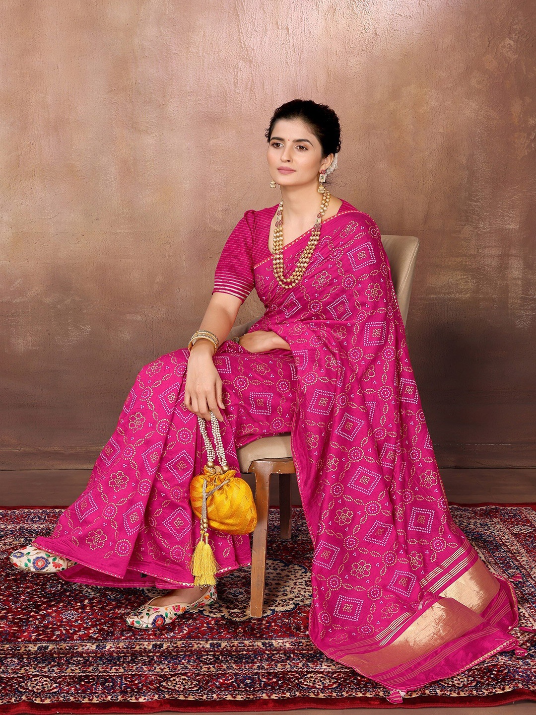 

FABMORA Printed Bandhani Chanderi Zari Saree, Pink