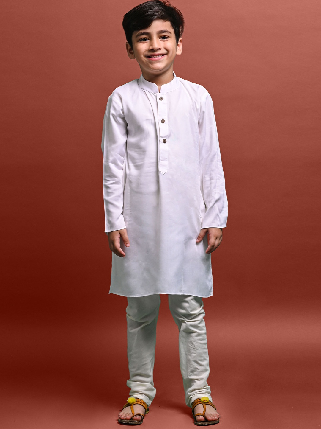 

VESHAM Boys Mandarin Collar Long Sleeves Straight Kurta, White