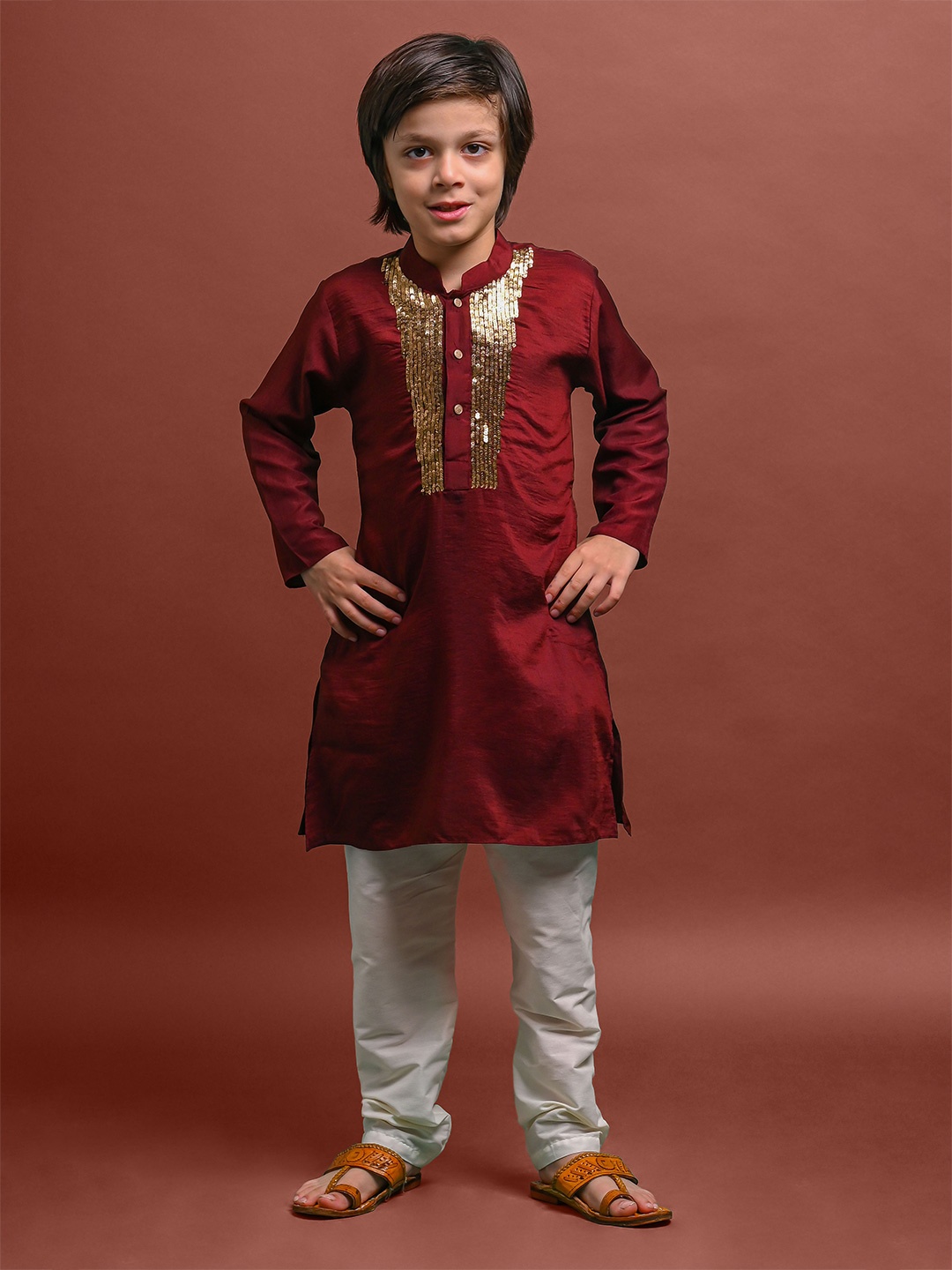 

VESHAM Boys Embellished Sequinned Kurta, Maroon