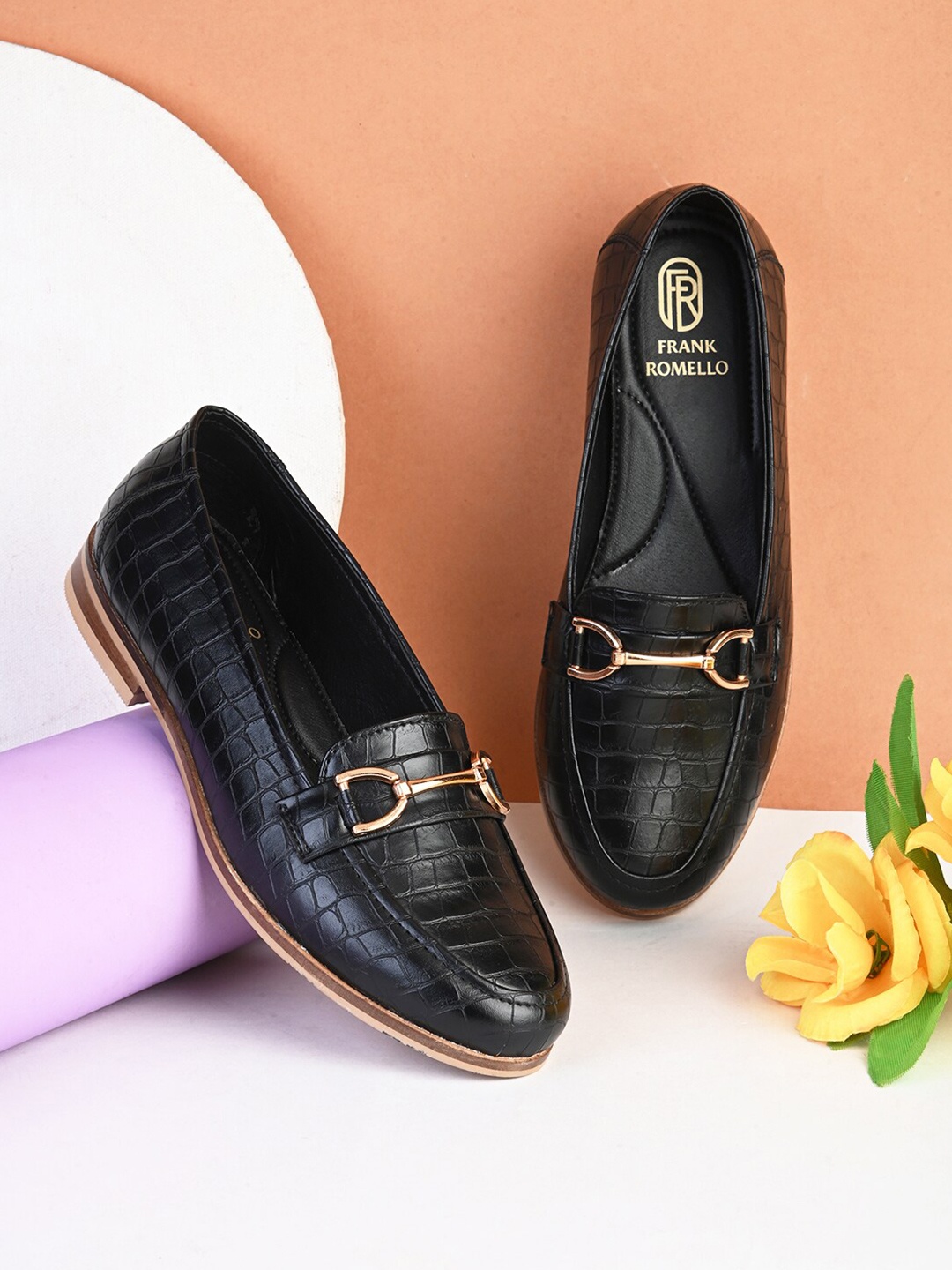 

FRANKROMELLO Textured Round Toe Buckles Ballerinas, Black
