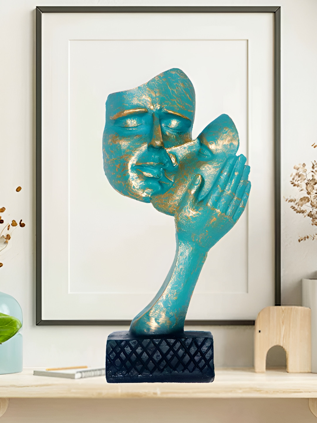 

JAIPUR ACE Sea Green & Gold Toned Kissing Couple Face Showpiece