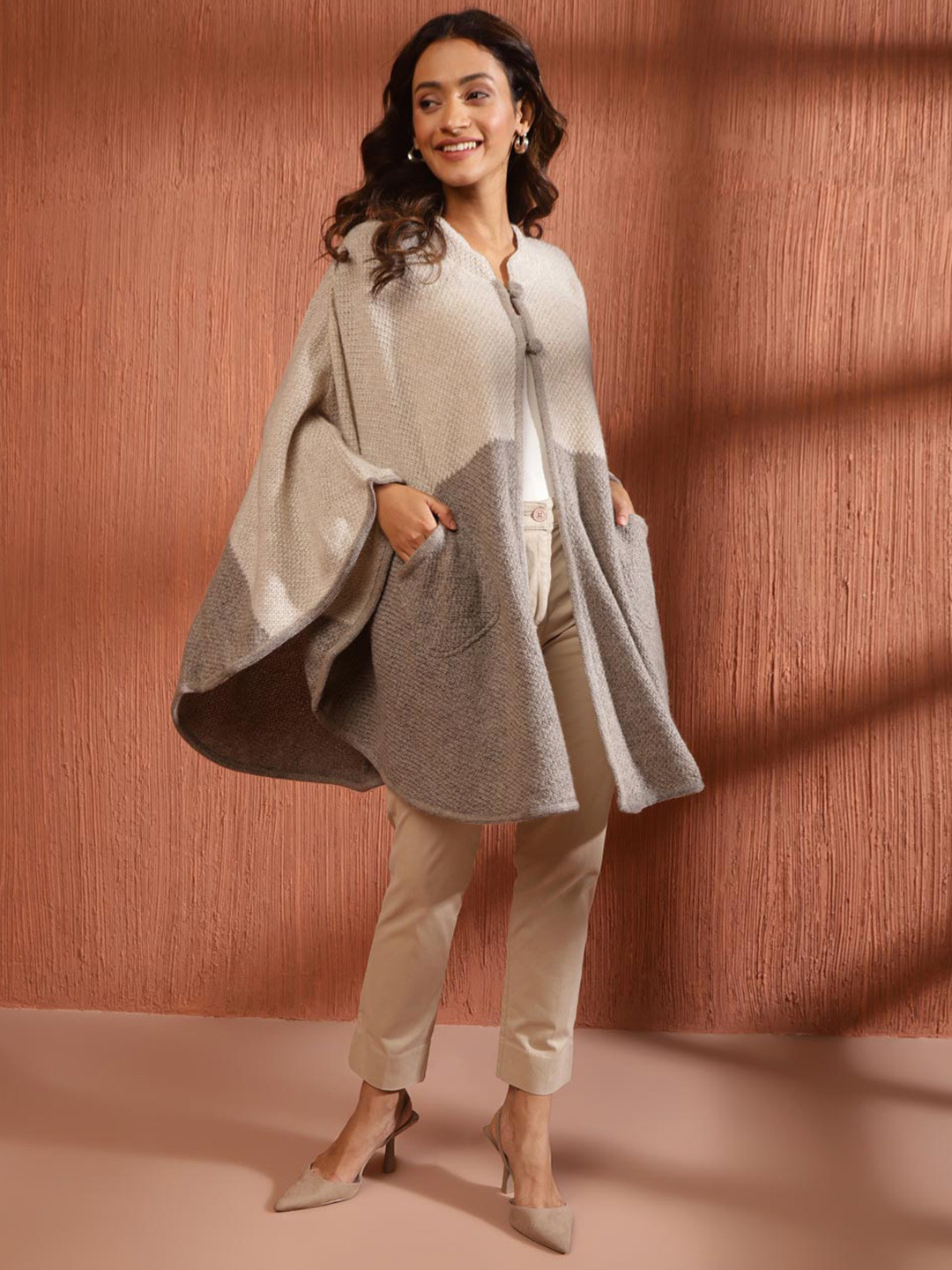 

Fabindia Colourblocked Round Neck Longline Poncho, Beige