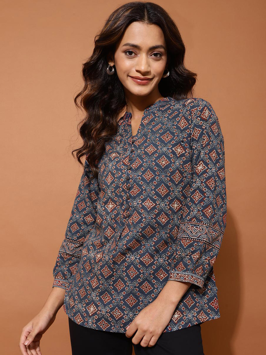 

Fabindia Mandarin Collar Ethnic Printed Cotton Tunic, Blue