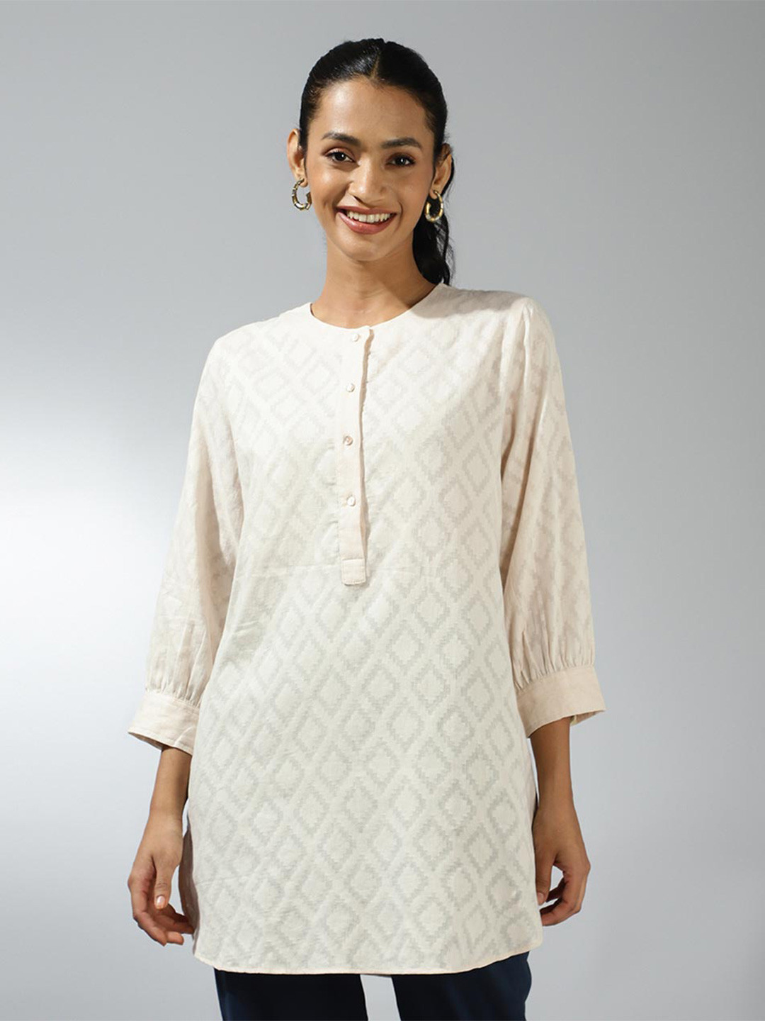 

Fabindia Geometric Woven Design Cotton Straight Kurta, White