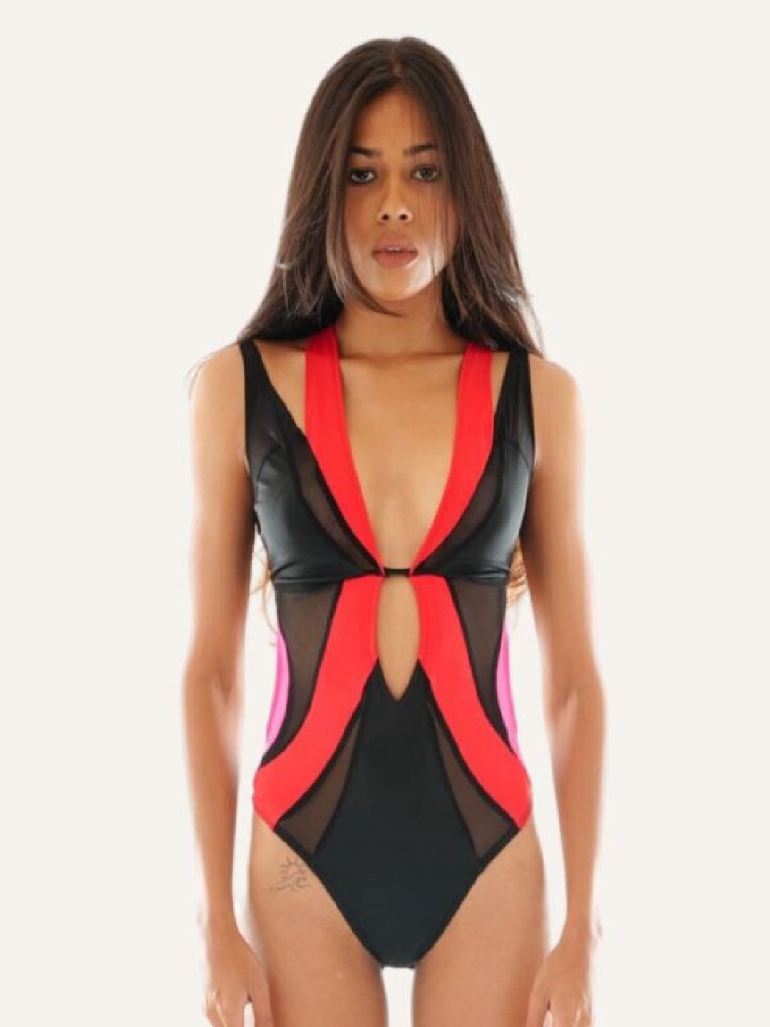 

JENN Self-Design V-Neck Sleeveless Bodysuit, Black