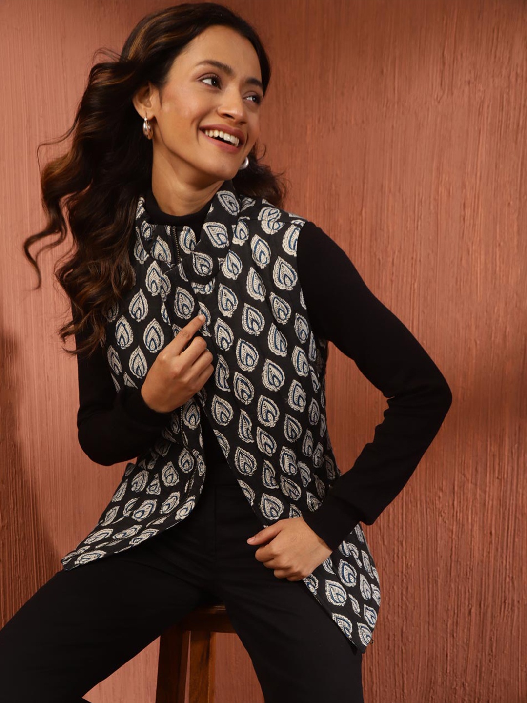 

Fabindia Ethnic Motifs Printed Mock Collar Cotton Tailored Jacket, Black