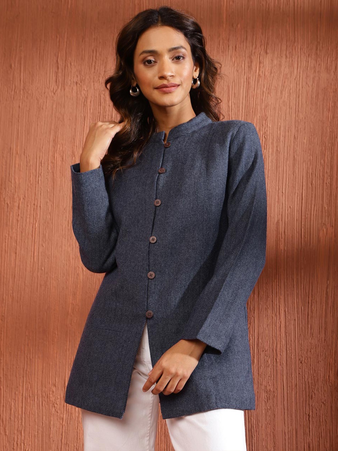 

Fabindia Mandarin Collar Woollen Longline Tailored Jacket, Navy blue