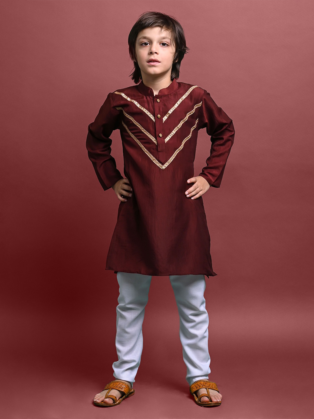 

VESHAM Boys Mandarin Collar Gotta Patti Straight Kurta, Brown