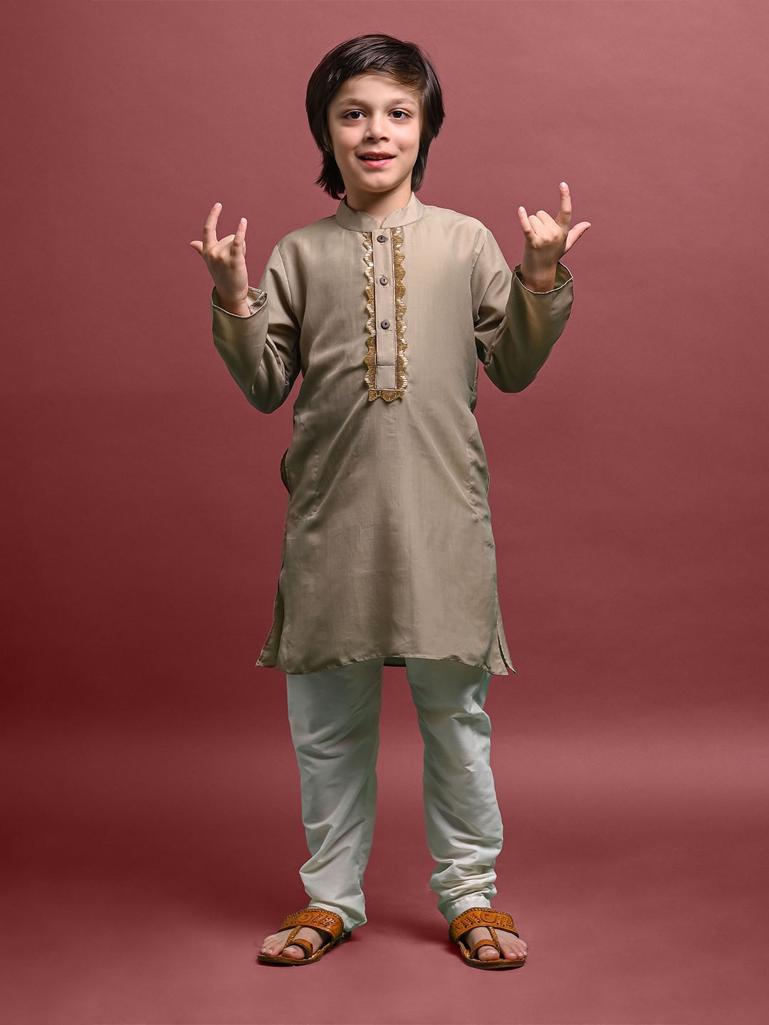 

VESHAM Boys Mandarin Collar Gotta Patti Straight Kurta, Tan