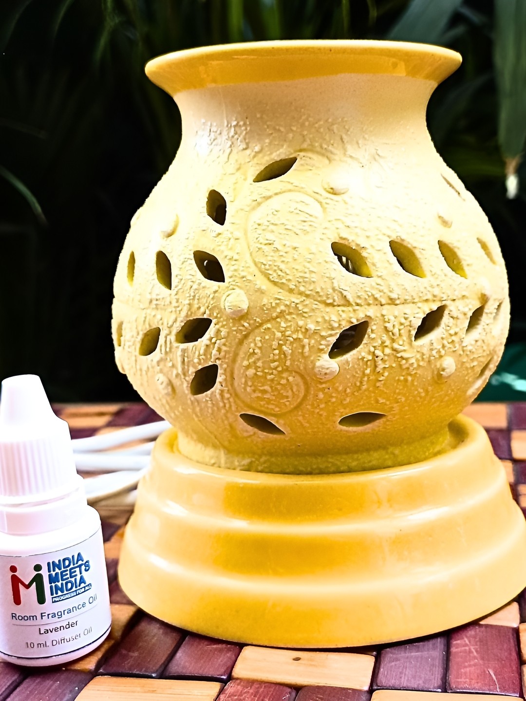 

INDIA MEETS INDIA Yellow Matki Shape Ceramic Electric Aroma Diffuser & Lavender Oil 10ml