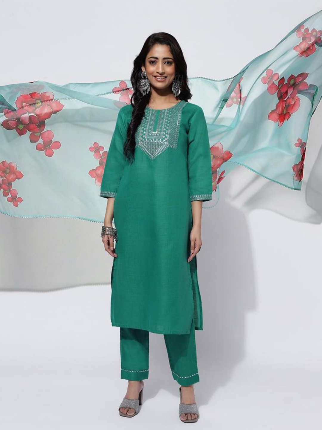 

Twika Ethnic Motifs Embroidered Regular Kurta with Trousers & Dupatta, Green