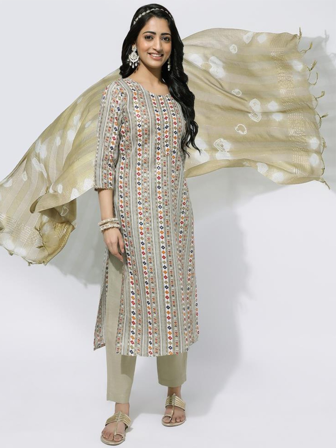 

Twika Geometric Printed Regular Kurta With Trousers & Dupatta, White