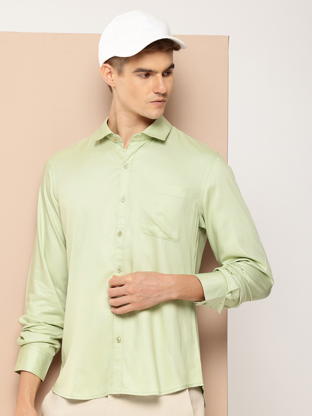 

INVICTUS Slim Fit Opaque Casual Shirt, Green