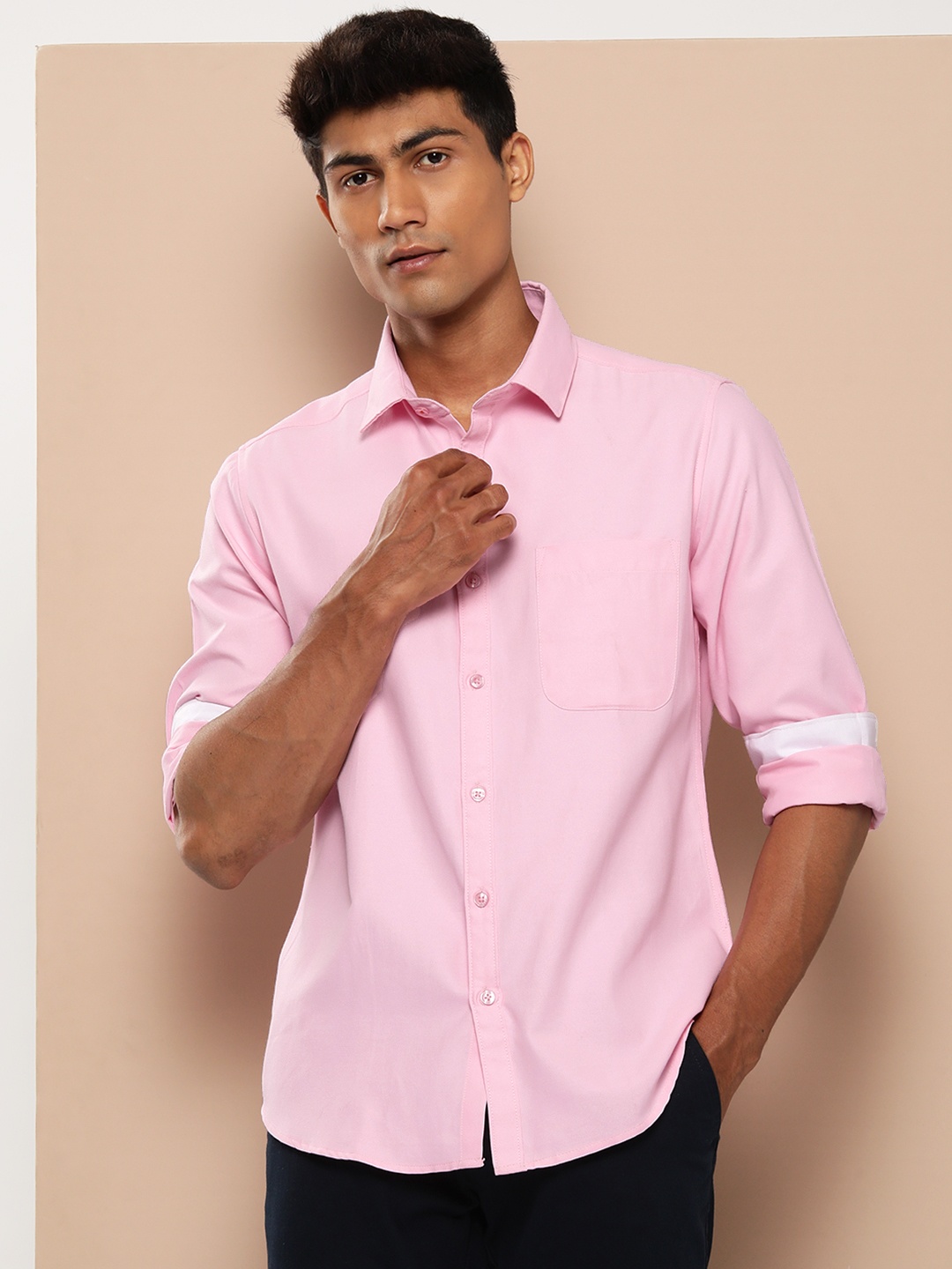 

INVICTUS Spread Collar Casual Shirt, Pink