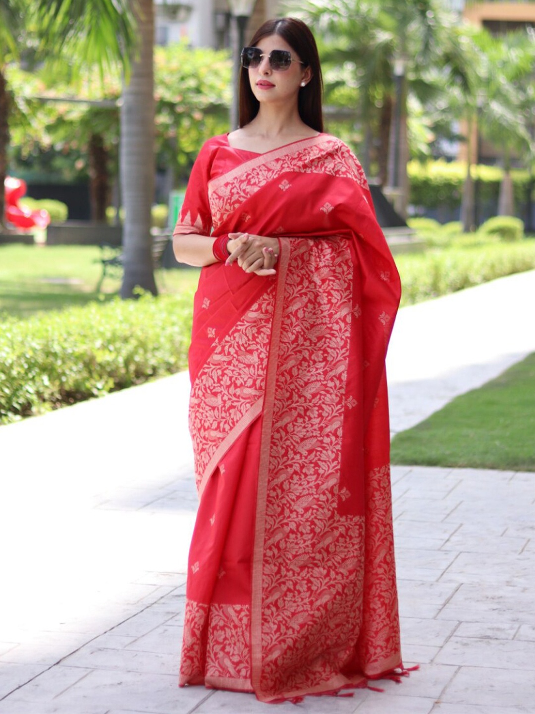 

NK Textiles Red & Gold-Toned Woven Design Bhagalpuri Saree
