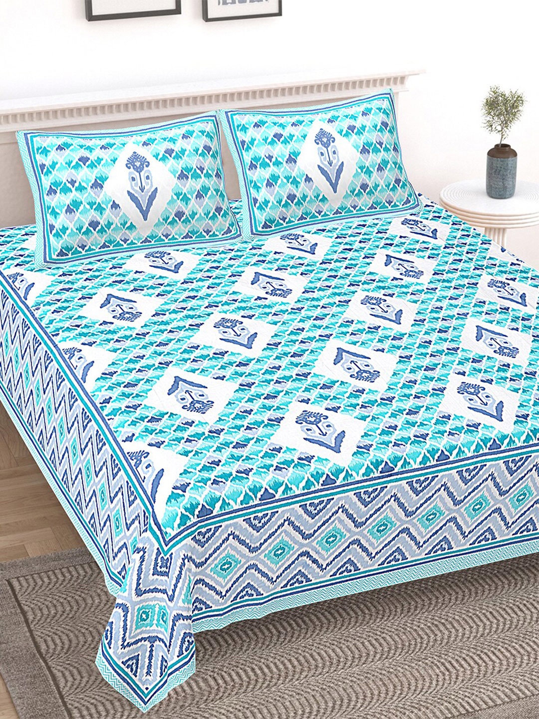 

SHOOLIN Blue & White Ethnic Motifs 144 TC King Bedsheet with 2 Pillow Covers