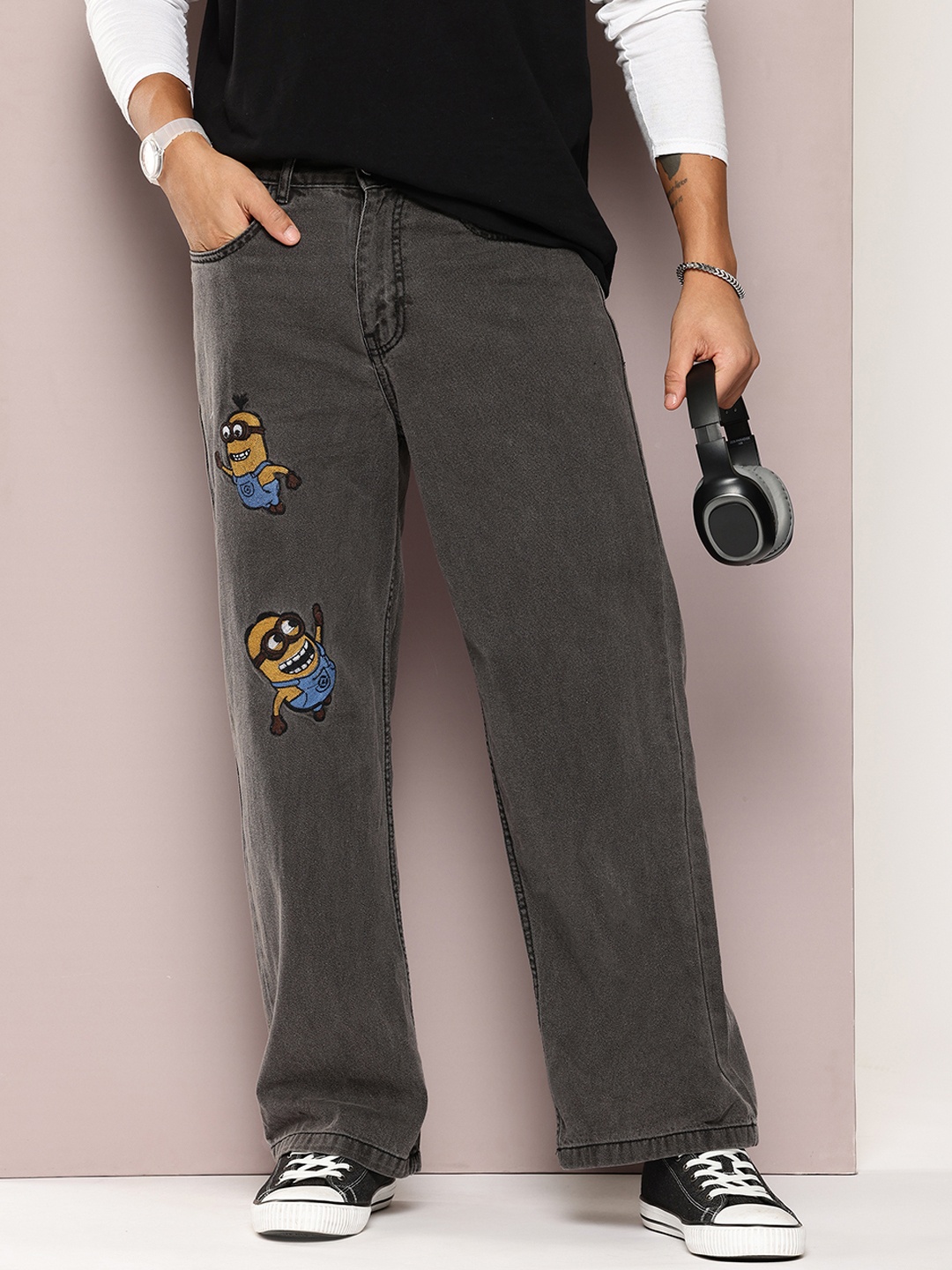 

Minions by Kook N Keech Men Straight Fit Embroidered Jeans, Grey