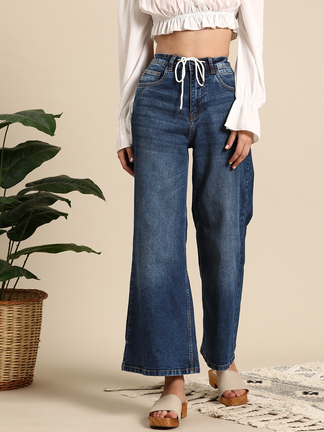 

Mast & Harbour Women Wide Leg Heavy Fade Stretchable Jeans, Blue