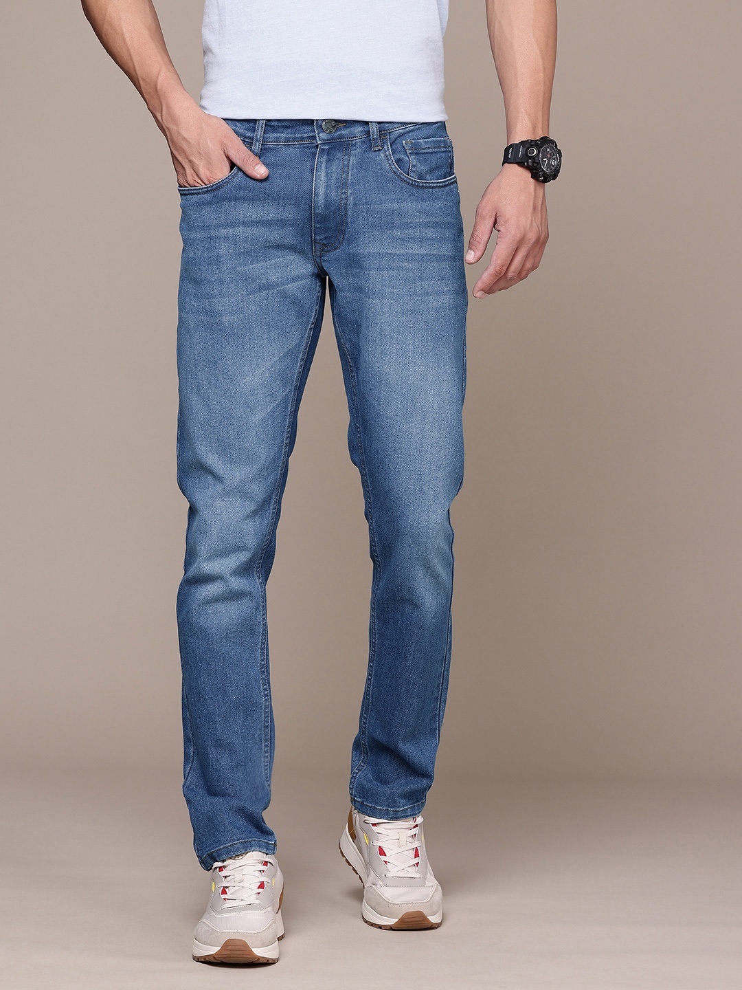 

WROGN Men Slim Fit Heavy Fade Stretchable Jeans, Blue