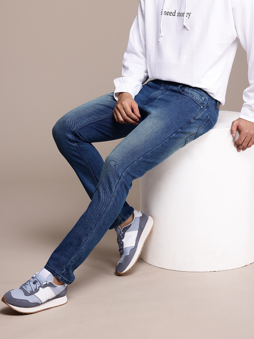 

WROGN Men Slim Fit Light Fade Stretchable Jeans, Blue