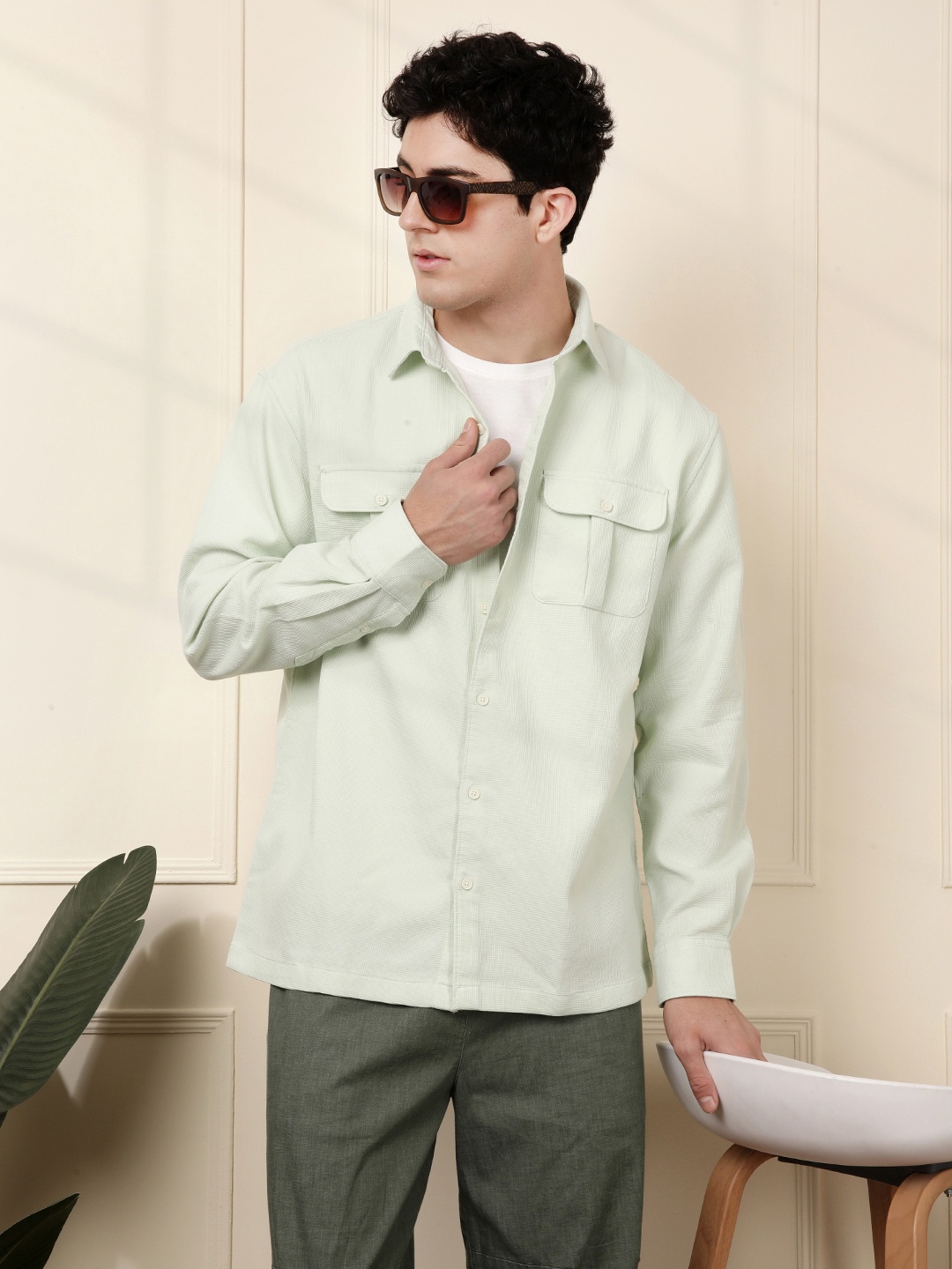 

WROGN Men Slim Fit Solid Casual Shirt, Green