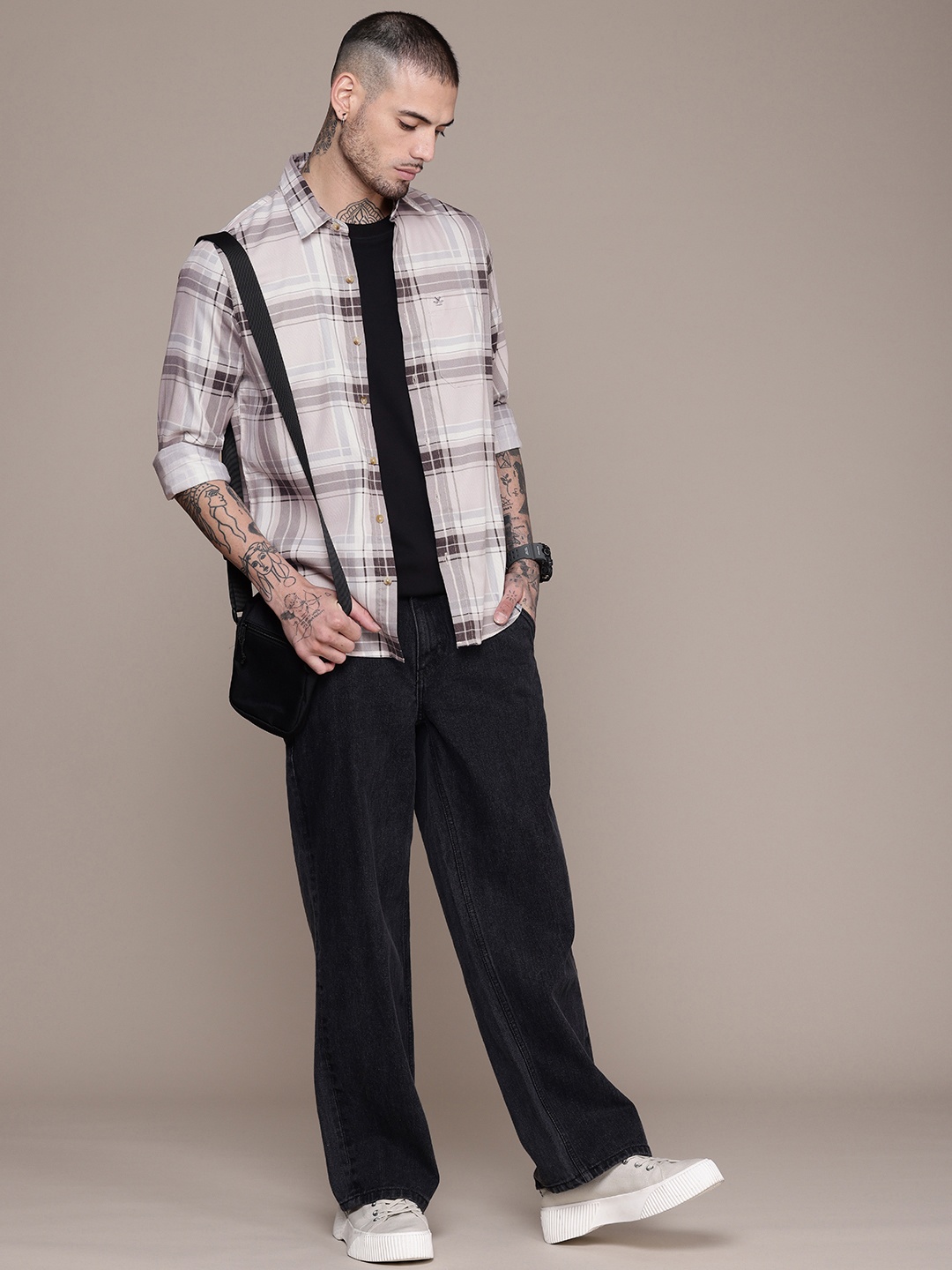 

WROGN Slim Fit Opaque Checked Casual Shirt, Beige