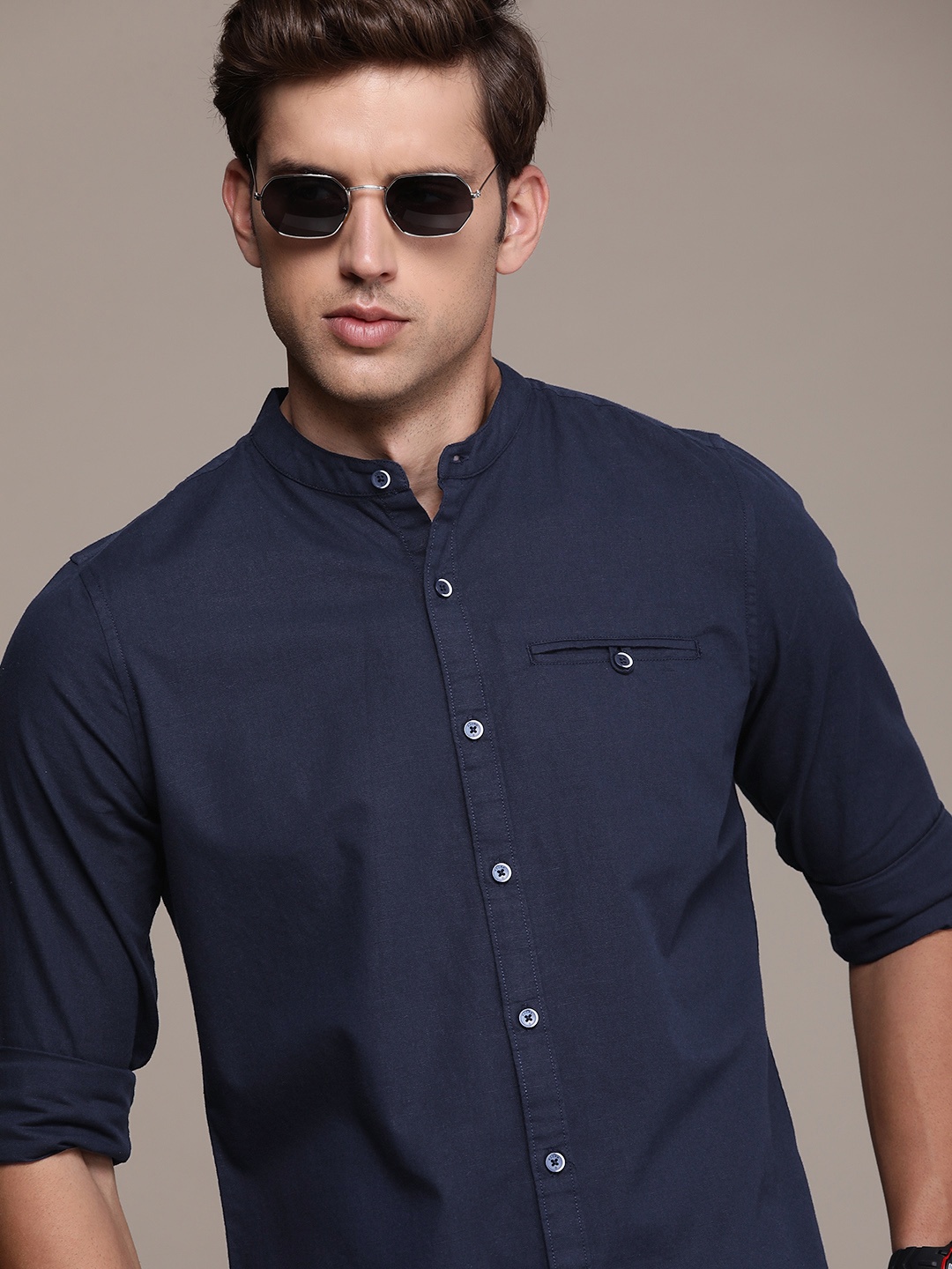 

WROGN Pure Cotton Slim Fit Casual Shirt, Navy blue