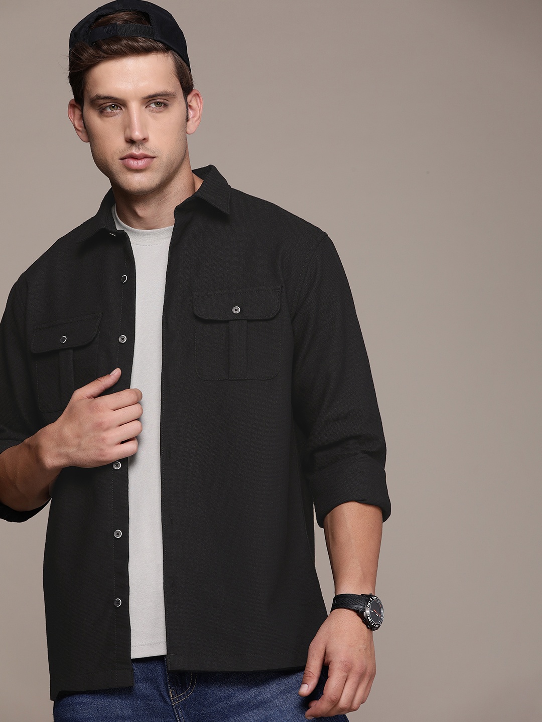 

WROGN Men Textured Casual Shirt, Black